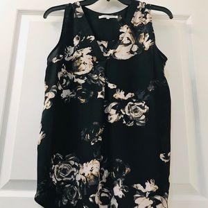 Violet and Claire Floral top blouse with roses